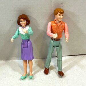 2 Vintage 90's Playskool Movable Dollhouse Figures Mom & Dad